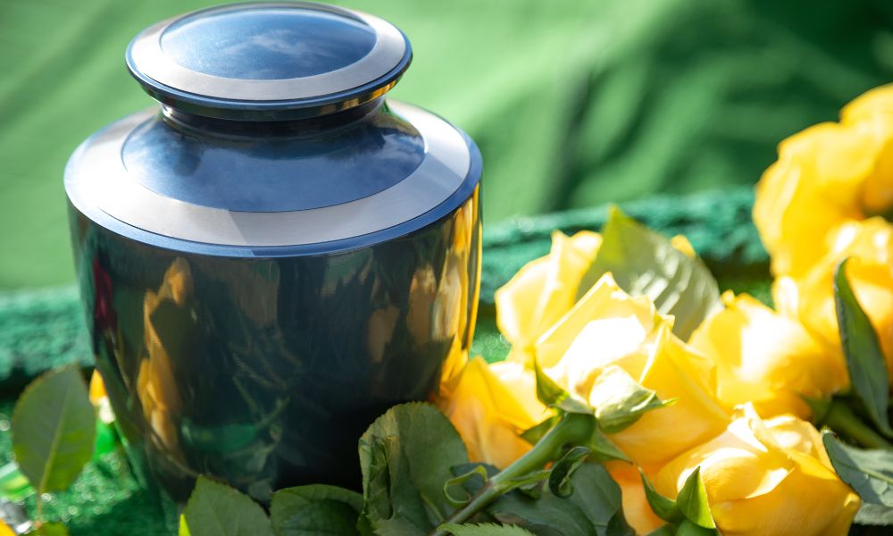 5 Mementos You Should Keep After a Funeral